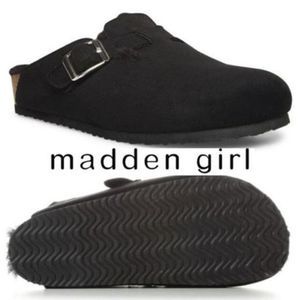 Madden Girl Women’s Prance-f Mule Black Fabr Plush Faux Fur lining